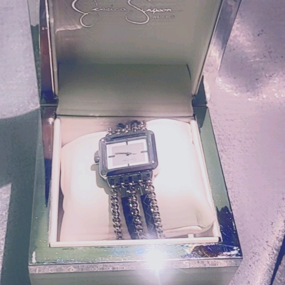 Jessica Simpson Watch